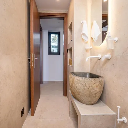 Mama Rosa Luxury With Private Pools Villa