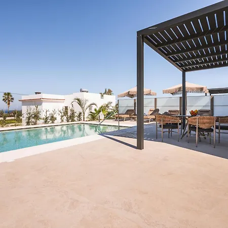 Mama Rosa Luxury With Private Pools Villa