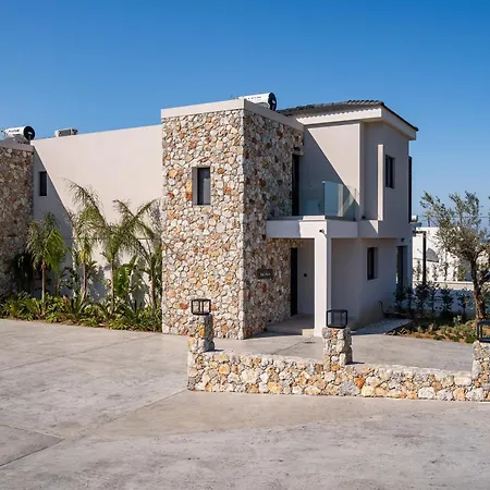 Villa Mama Rosa Luxury With Private Pools *