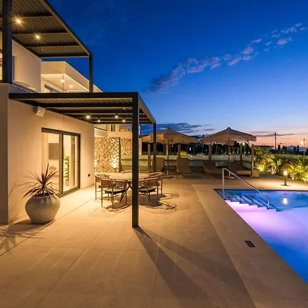 Mama Rosa Luxury With Private Pools Zipárion