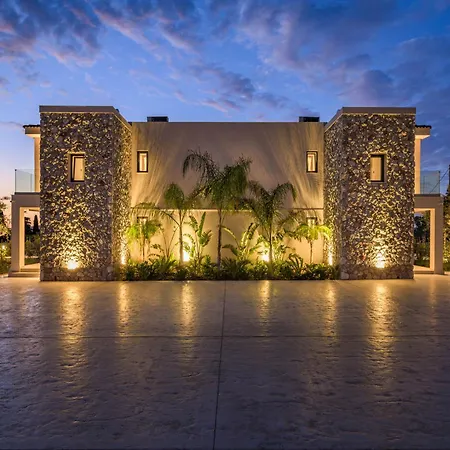 Villa Mama Rosa Luxury With Private Pools