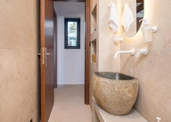 Mama Rosa Luxury With Private Pools Villa